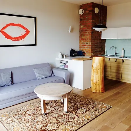 Apartamento Gallery 4 *